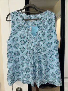 LOFT Floral tank top!